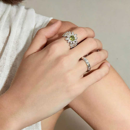 Green Daisy Flower Ring